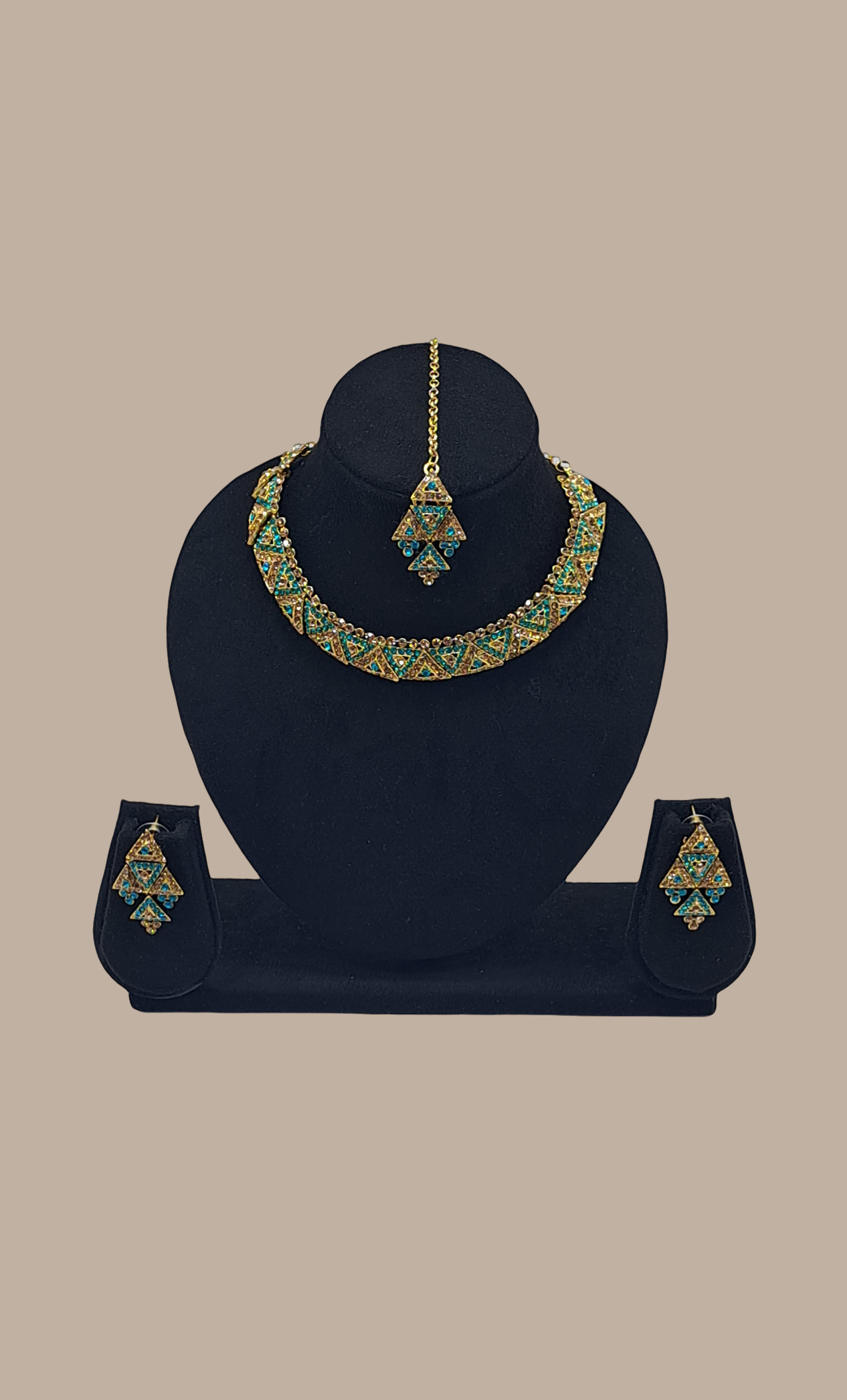 Turquoise Stone Work Necklace Set