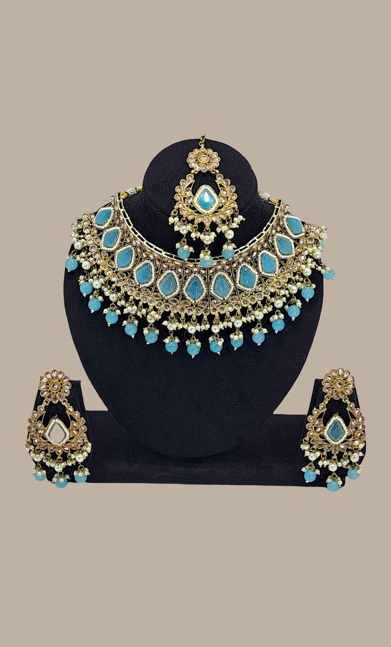 Aqua Blue Stonework Chocker Set