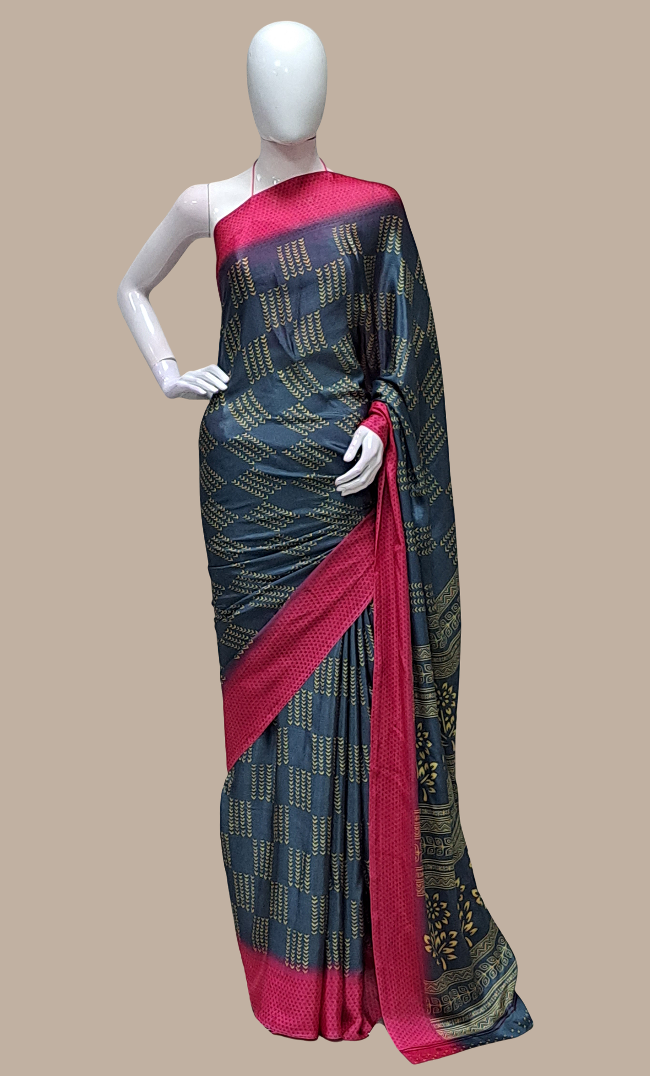 Dark Grey Printed Sari