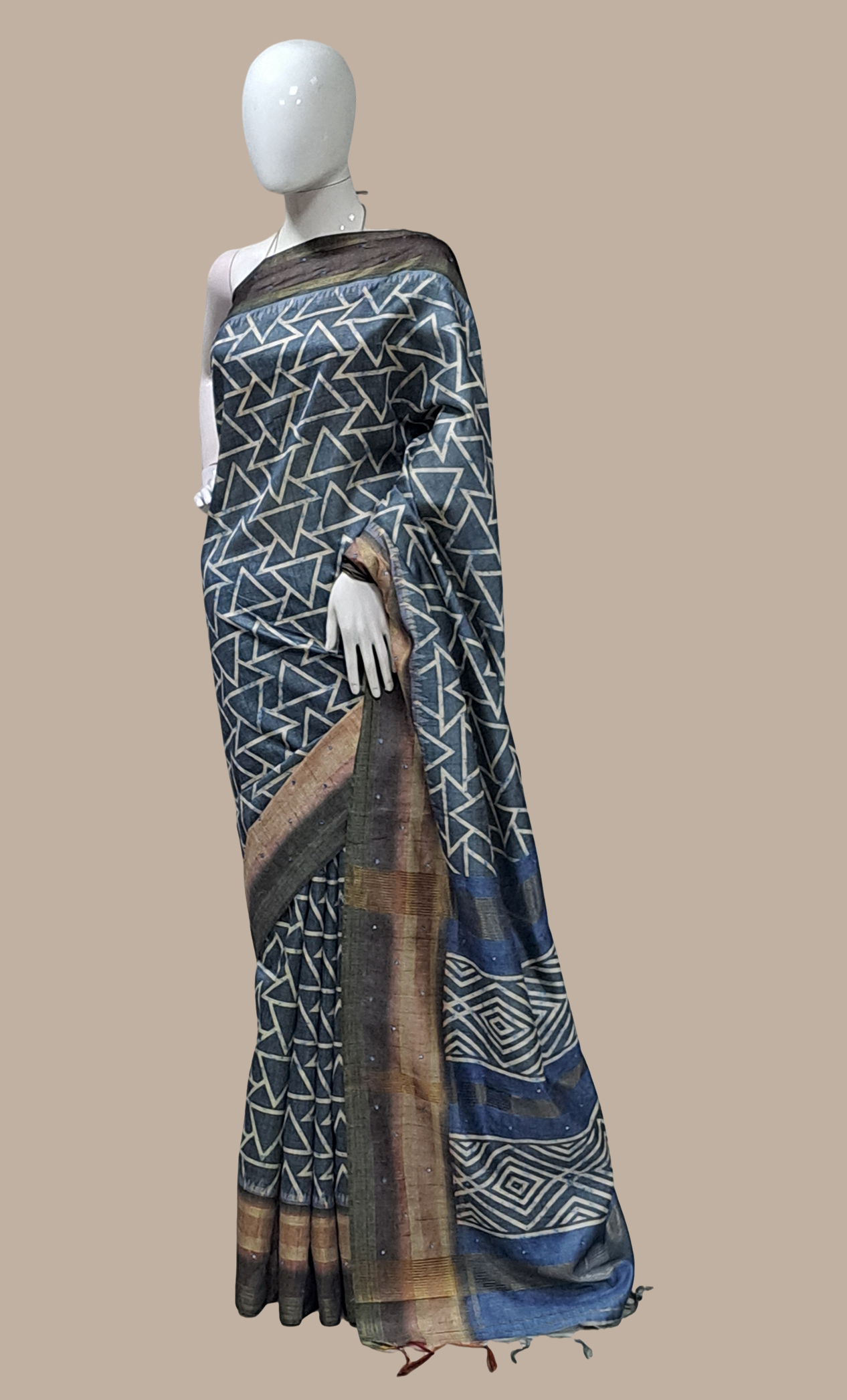 Dark Grey Printed Sari