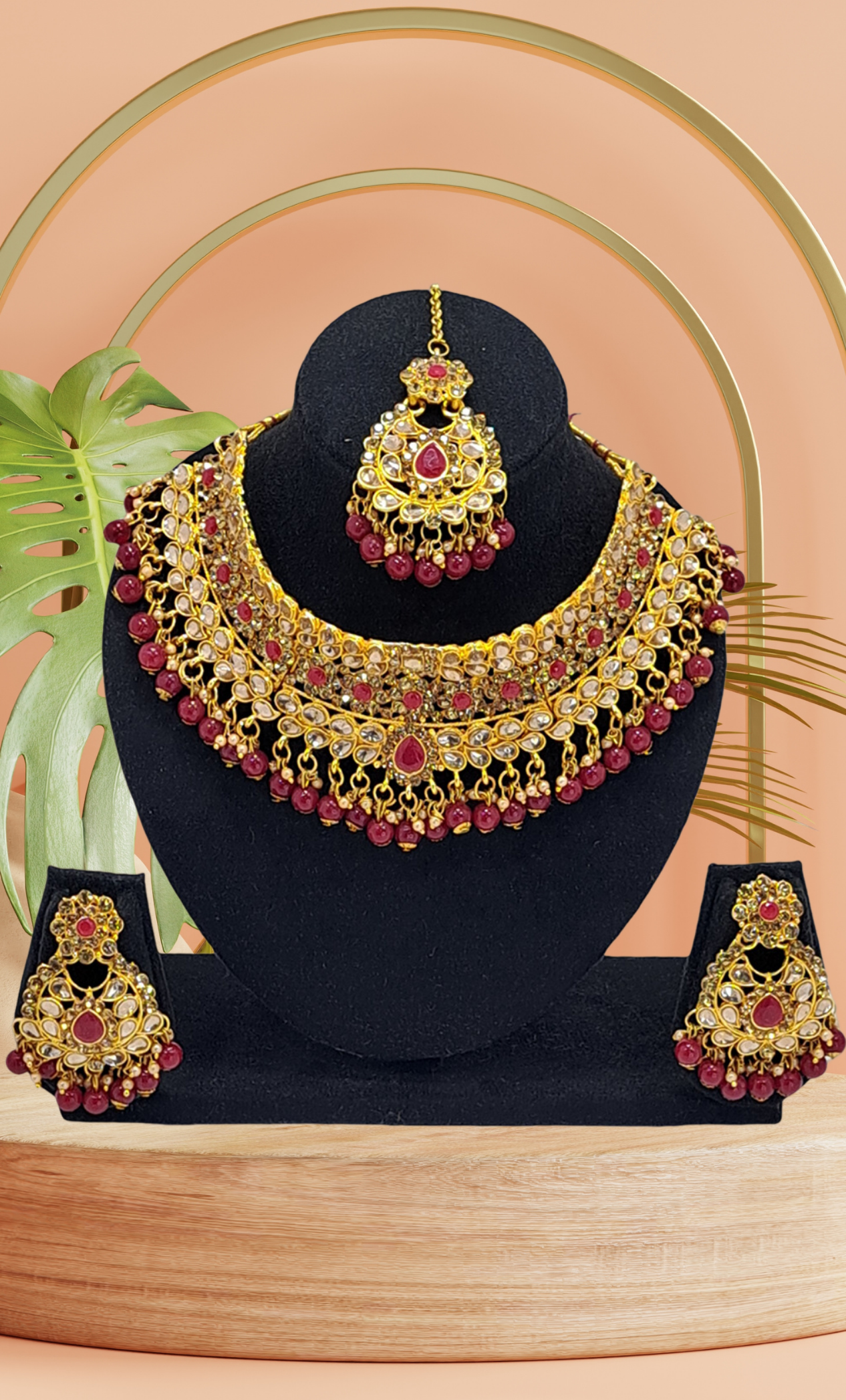 Magenta Stone Work Chocker Set