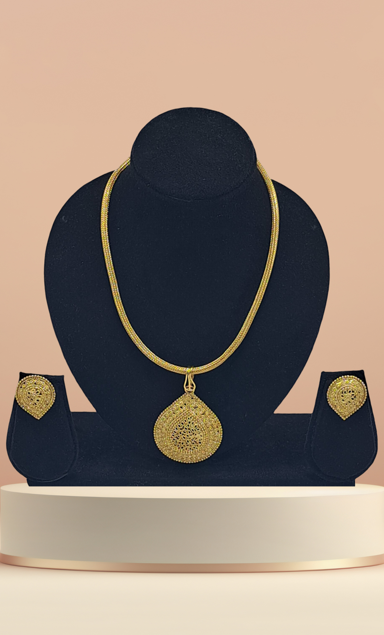 Gold Necklace Set