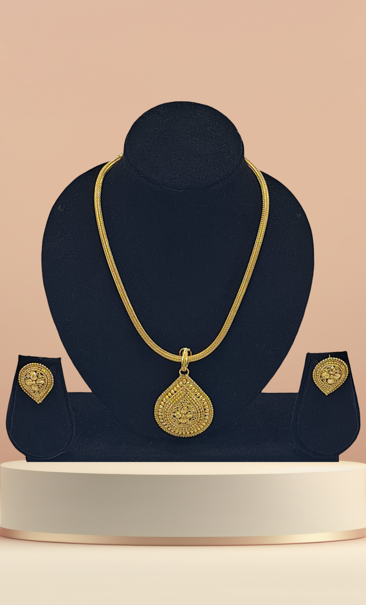 Gold Necklace Set